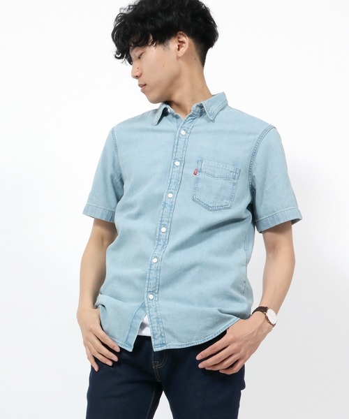 Levi's(リーバイス)の「Levi's /リーバイス CLASSIC ONE POCKET STANDARD デニム ワーク半袖シャツ(シャツ/ブラウス・メンズ・ライトブルー・S/M/L)」の2枚目の写真