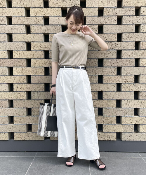 COMME CA ISM（コムサイズム）の「★ＴＶドラマ着用商品★  【サスティナブル】 リサイクルデニム　ワイドパンツ（デニムパンツ・レディース・ホワイト/インディゴブルー・MEDIUM/LARGE）」の20枚目の写真