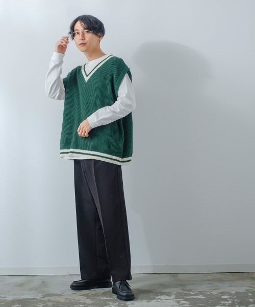 improves(インプローブス)の「【improves】畦編み オーバーサイズ チルデン ニットベスト(ベスト・メンズ・ホワイト/ブラック/ブルー/グリーン・MEDIUM/LARGE)」の14枚目の写真