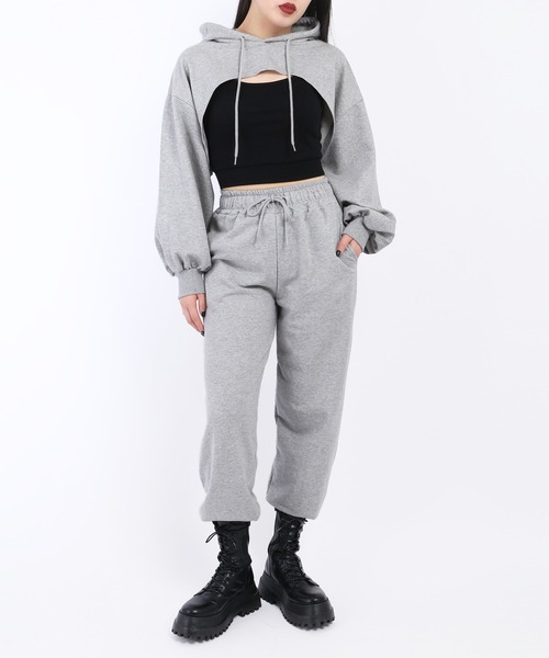 WC（ダブル シー）の「キャミ付きスウェットセットアップ