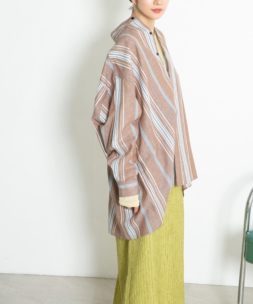 KBF（ケイビーエフ）の「マルチストライプBIGBIGシャツ（シャツ/ブラウス・レディース・ラベンダー/ライトブルー/ブラウン・ONE）」の9枚目の写真