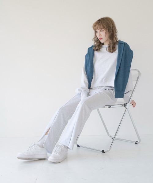 Lull（ルル）の「【Lull / ルル】2way裏毛スウェットフレアパンツ（スウェットパンツ・レディース・ブラック/ライム/杢グレー/レッド/ブルー・ONESIZE）」の3枚目の写真