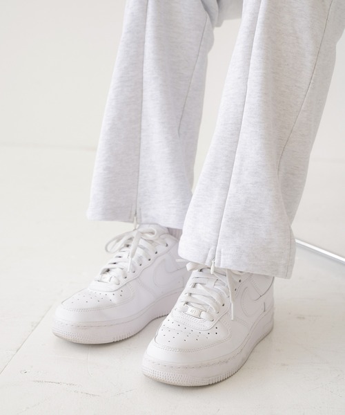 Lull（ルル）の「【Lull / ルル】2way裏毛スウェットフレアパンツ（スウェットパンツ・レディース・ブラック/ライム/杢グレー/レッド/ブルー・ONESIZE）」の6枚目の写真