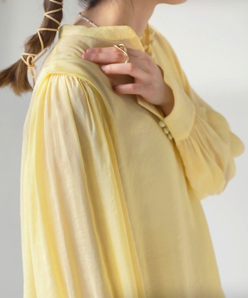 Bab（バブ）の「シアーギャザーカラーブラウス（シャツ/ブラウス・レディース・ブラック/ベージュ/ピンク/イエロー/グリーン・M）」の6枚目の写真