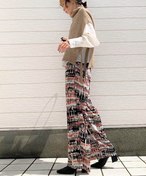 Q(キュー)の「プリントリラックスパンツ(その他パンツ・レディース・ブラック系その他/ブルー系その他・MEDIUM)」の6枚目の写真