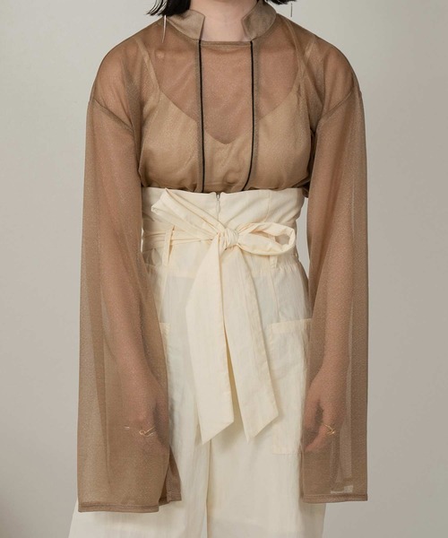 lawgy（ラウジー）の「two line stand neck tops（その他トップス・レディース・ベージュ/ブラウン・FREE）」の6枚目の写真