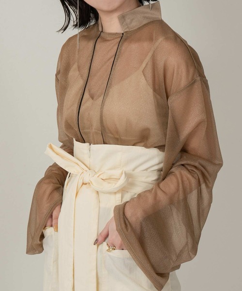 lawgy（ラウジー）の「two line stand neck tops（その他トップス・レディース・ベージュ/ブラウン・FREE）」の9枚目の写真