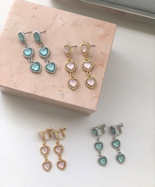 Me%（ミィパーセント）の「トリプルハートイヤリング（イヤリング・レディース・イエロー/グレー/ブラック・FREE）」の13枚目の写真