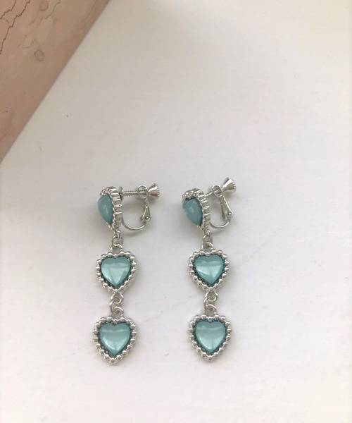 Me%（ミィパーセント）の「トリプルハートイヤリング（イヤリング・レディース・イエロー/グレー/ブラック・FREE）」の14枚目の写真