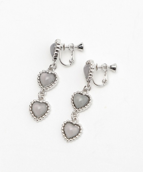 Me%（ミィパーセント）の「トリプルハートイヤリング（イヤリング・レディース・イエロー/グレー/ブラック・FREE）」の9枚目の写真