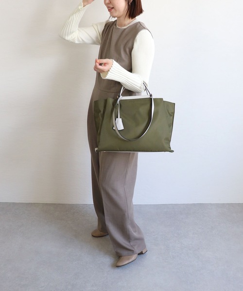 MIAN （ミアン）の「LILY / 軽量横型A4トートバッグ（トートバッグ・レディース・ブラック/モカ/ベージュ/カーキ/グレイッシュベージュ・FREE）」の16枚目の写真