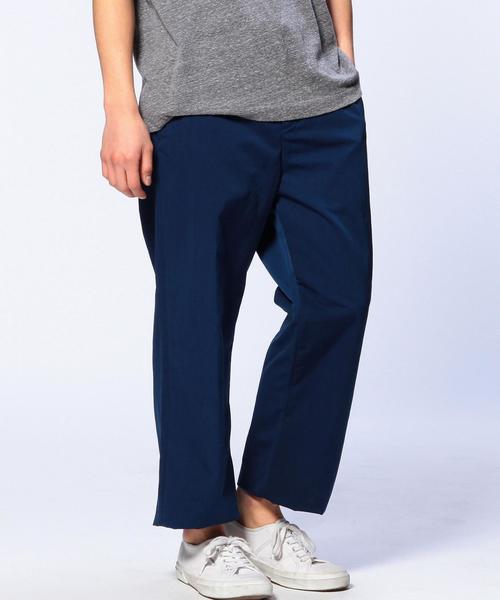 UNITED ARROWS（ユナイテッドアローズ）の「UAND ナイロン ワイド チノ∴◆（その他パンツ・メンズ・オリーブ/ネイビー・48/46/42/44/50）」の2枚目の写真