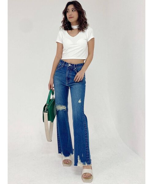 GYDA（ジェイダ）の「チョーカーデザインVネックトップス（Tシャツ/カットソー・レディース・チャコールグレー/オフホワイト・FREE）」の12枚目の写真