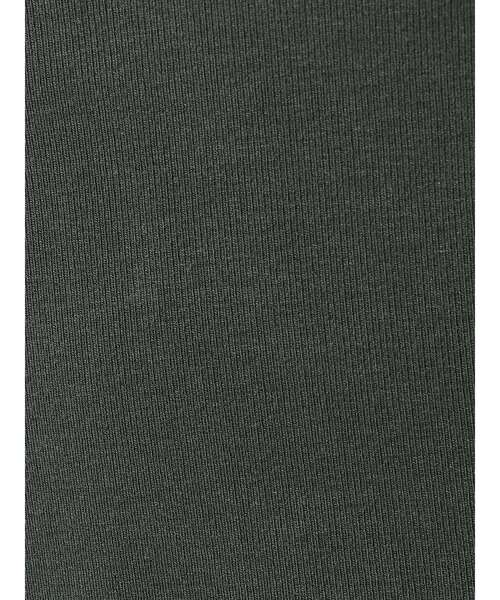 GYDA（ジェイダ）の「チョーカーデザインVネックトップス（Tシャツ/カットソー・レディース・チャコールグレー/オフホワイト・FREE）」の4枚目の写真