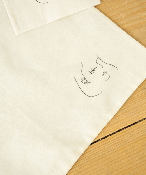 idem（イデム）の「idem gift bag L/コットン巾着ギフトバッグ L（ポーチ・レディース・アイボリー・FREE）」の2枚目の写真