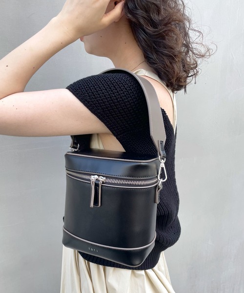 loti（ロティ）の「WEB限定　loti スクエアバニティBAG（ショルダーバッグ・レディース・オフホワイト/ブラック・FREE）」の14枚目の写真