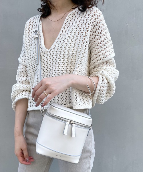 loti（ロティ）の「WEB限定　loti スクエアバニティBAG（ショルダーバッグ・レディース・オフホワイト/ブラック・FREE）」の12枚目の写真