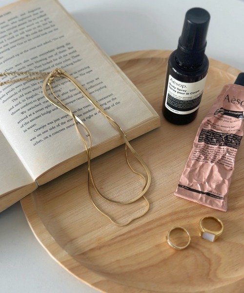 iso（イソ）の「2連スネークチェーンネックレス/セパレート（ネックレス・レディース・ゴールド/シルバー/ピンク・FREE）」の9枚目の写真