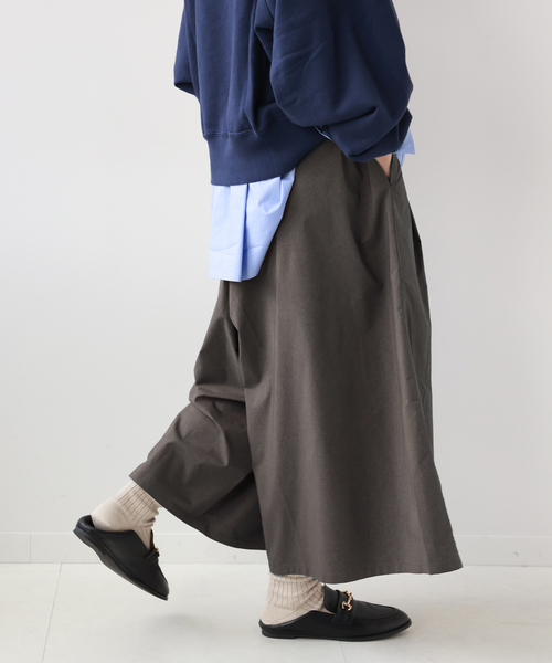Gramicci（グラミチ）の「別注GRAMICCI*RELUMEタックフレアパンツ
