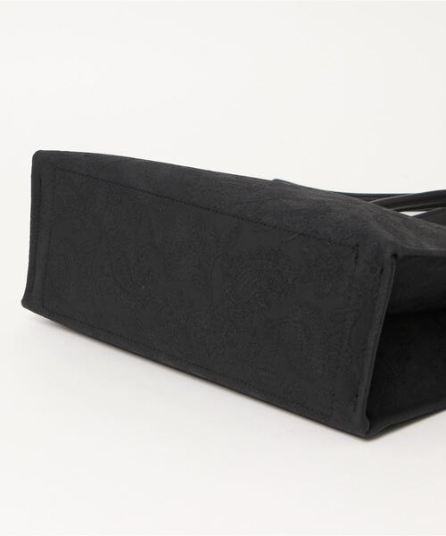 FREE'S MART（フリーズマート）の「エンボスペイズリーバッグ（ショルダーバッグ・レディース・ブラウン/ホワイト/ブラック/カーキ/オレンジ・ﾌﾘ-）」の10枚目の写真