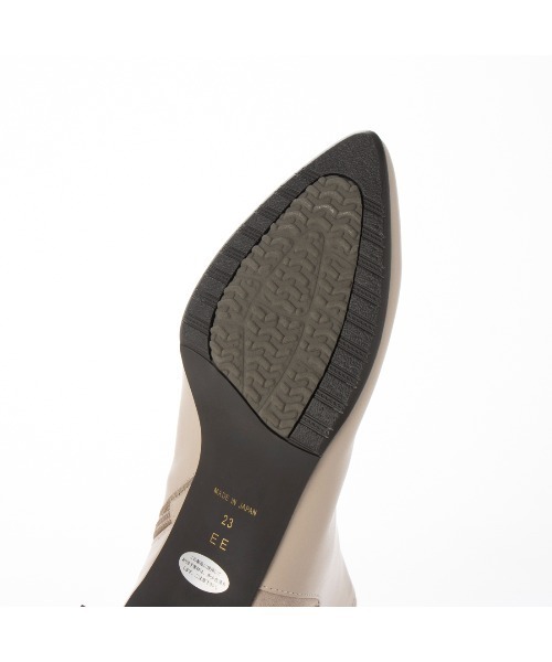 Riz raffinee（リズラフィーネ）の「ポインテッドトゥサイドゴアショートブーツ（ブーツ・レディース・ブラック/アイボリー/グレー・23cm/24cm/23.5cm/24.5cm）」の8枚目の写真