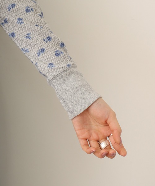 JEMORGAN（ジェーイーモーガン）の「JEMORGAN ワッフルレトロ花柄ラグランロングスリーブＴ（パック入り）（Tシャツ/カットソー・レディース・ホワイト/杢グレー・FREE）」の19枚目の写真