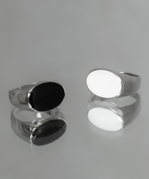 Adoon plain(アドーンプレーン)の「【Adoon plain】オニキス風 シルバーリング(リング・メンズ・ホワイト/ブラック・MEDIUM/LARGE)」の17枚目の写真