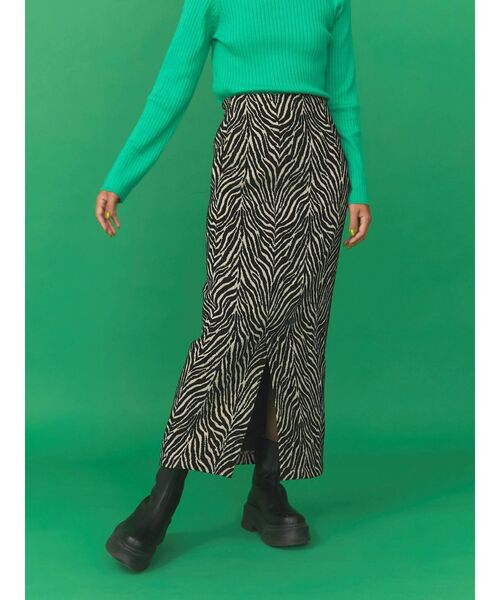 Ungrid（アングリッド）の「ゼブラ柄ジャカードタイトスカート（スカート・レディース・ブラック/ブルー・FREE）」の7枚目の写真