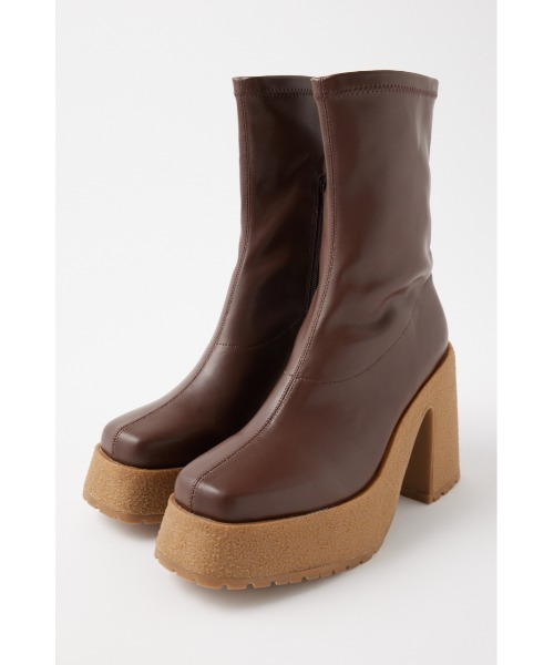 MOUSSY（マウジー）の「CHUNK SOLE STRETCH ブーツ（ブーツ・レディース・ブラック/ブラウン・MEDIUM/LARGE/SMALL）」の14枚目の写真