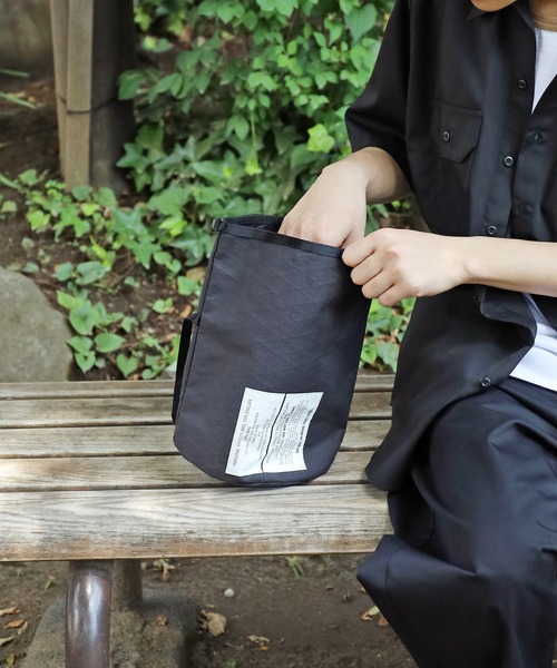 BURLAP OUTFITTER（バーラップアウトフィッター）の「BURLAP OUTFITTER/バーラップアウトフィッター PERSONAL EFFECT BAG ハンドバック 巾着バック（ハンドバッグ・メンズ・アイボリー/ブラック/オリーブ・ONE SIZE）」の3枚目の写真