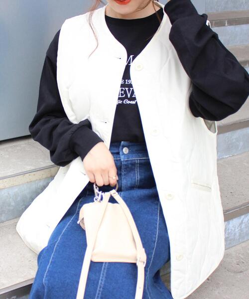 INGNI（イング）の「キルティング／ベスト（ベスト・レディース・ブラック/カーキ/アイボリー・M）」の3枚目の写真