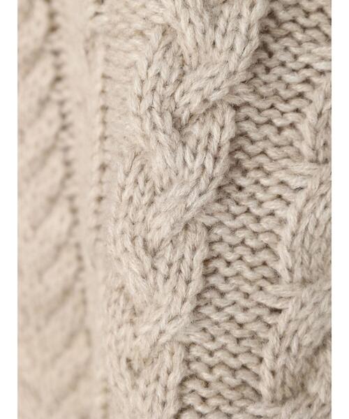 CRAFT STANDARD BOUTIQUE（クラフトスタンダードブティック）の「Vネックケーブルニットプルオーバー　◆（ニット/セーター・レディース・ブラック/ベージュ/ブラウン/カーキ/マスタード・FREE）」の14枚目の写真