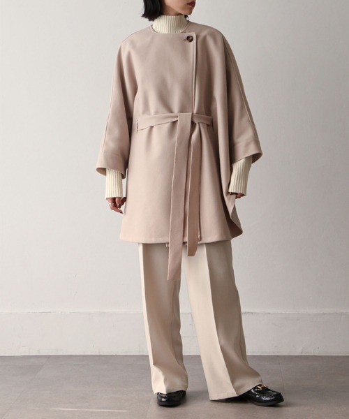 Chillfar（チルファー）の「ストール付きポンチョ（ノーカラーコート・レディース・モカ/グリーン/アイボリー/ベージュ/ブラック・FREE）」の7枚目の写真