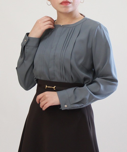 TRUDEA(トルディア)の「ピンタックノーカラーブラウス(シャツ/ブラウス・レディース・ホワイト/ブラック/ベージュ/ブルーグリーン・MEDIUM/LARGE)」の4枚目の写真