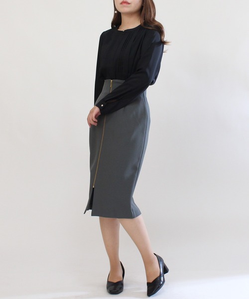 TRUDEA(トルディア)の「ピンタックノーカラーブラウス(シャツ/ブラウス・レディース・ホワイト/ブラック/ベージュ/ブルーグリーン・MEDIUM/LARGE)」の20枚目の写真