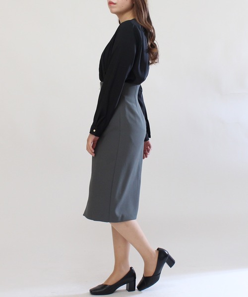 TRUDEA(トルディア)の「ピンタックノーカラーブラウス(シャツ/ブラウス・レディース・ホワイト/ブラック/ベージュ/ブルーグリーン・MEDIUM/LARGE)」の10枚目の写真