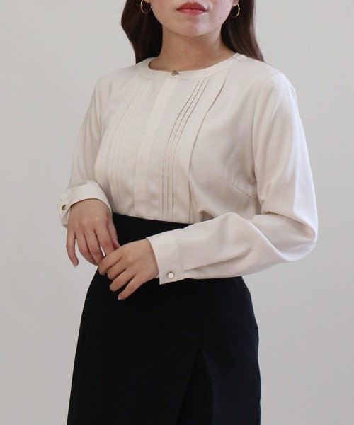 TRUDEA(トルディア)の「ピンタックノーカラーブラウス(シャツ/ブラウス・レディース・ホワイト/ブラック/ベージュ/ブルーグリーン・MEDIUM/LARGE)」の16枚目の写真