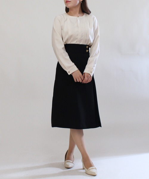 TRUDEA(トルディア)の「ピンタックノーカラーブラウス(シャツ/ブラウス・レディース・ホワイト/ブラック/ベージュ/ブルーグリーン・MEDIUM/LARGE)」の13枚目の写真