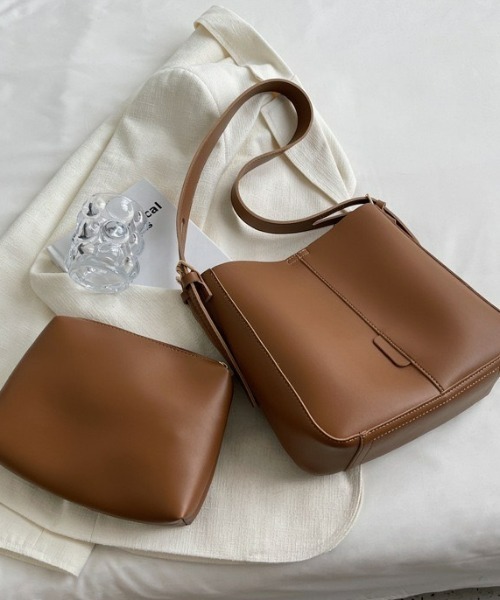 LAC-VERT（ラック・ヴェール）の「PWレザーショルダーバッグ（ショルダーバッグ・レディース・キャメル/ホワイト/ブラック/ベージュ/ブラウン・FREE）」の21枚目の写真