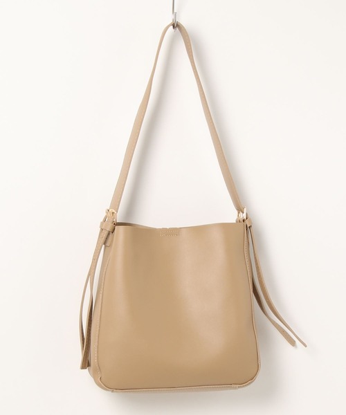 LAC-VERT（ラック・ヴェール）の「PWレザーショルダーバッグ（ショルダーバッグ・レディース・キャメル/ホワイト/ブラック/ベージュ/ブラウン・FREE）」の10枚目の写真