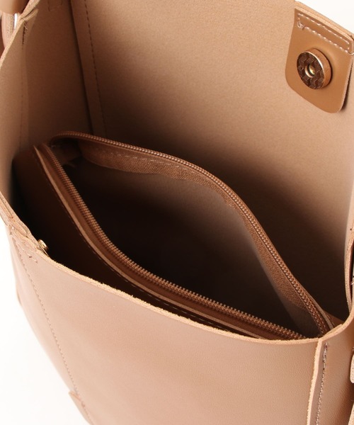 LAC-VERT（ラック・ヴェール）の「PWレザーショルダーバッグ（ショルダーバッグ・レディース・キャメル/ホワイト/ブラック/ベージュ/ブラウン・FREE）」の16枚目の写真