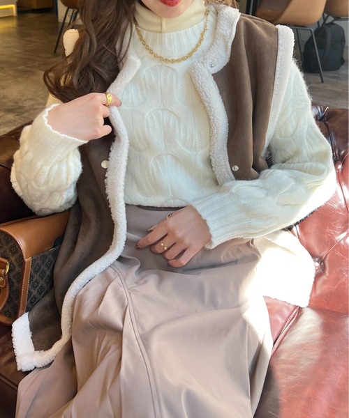 Ambre Ciel(アンブルシエル)の「ウェーブケーブルニット/【WEB/EC限定商品】(ニット/セーター・レディース・アイボリー・FREE)」の4枚目の写真