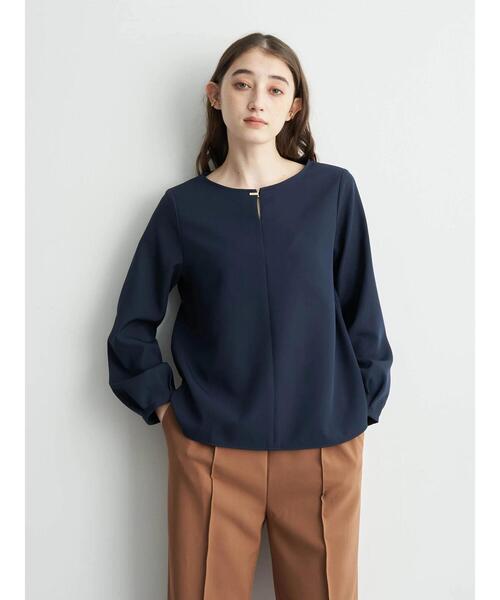 YECCA VECCA(イェッカヴェッカ)の「メタルホックブラウス(シャツ/ブラウス・レディース・ネイビー/ボルドー/グレイッシュベージュ・FREE)」の6枚目の写真