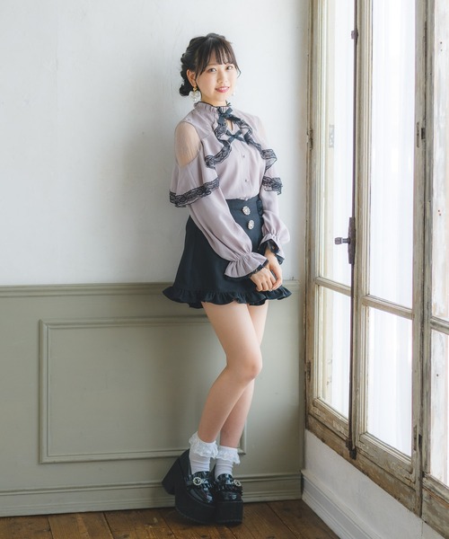 ROJITA(ロジータ)の「ビジュ釦フレアショートパンツ(その他パンツ・レディース・アイボリー/ブラック/ブラウン・FREE)」の17枚目の写真