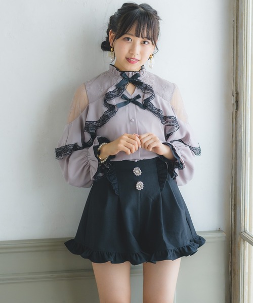 ROJITA(ロジータ)の「ビジュ釦フレアショートパンツ(その他パンツ・レディース・アイボリー/ブラック/ブラウン・FREE)」の22枚目の写真