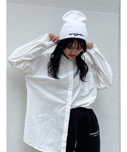 ENVYM(アンビー)の「E LOGO ニット CAP(ニットキャップ/ビーニー・レディース・ホワイト/ブラック・FREE)」の6枚目の写真