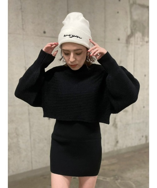 ENVYM(アンビー)の「E LOGO ニット CAP(ニットキャップ/ビーニー・レディース・ホワイト/ブラック・FREE)」の5枚目の写真