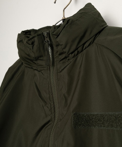 SlashDate（スラッシュデイト）の「中綿スタンドミリタリージャケット/ハッピージャケット/ビッグシルエット/撥水（ミリタリージャケット・メンズ・ブラック/アイボリー/カーキ・M/L/XL）」の15枚目の写真