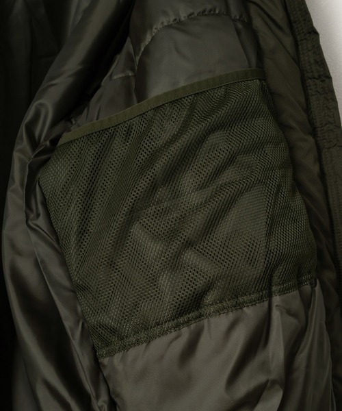 SlashDate（スラッシュデイト）の「中綿スタンドミリタリージャケット/ハッピージャケット/ビッグシルエット/撥水（ミリタリージャケット・メンズ・ブラック/アイボリー/カーキ・M/L/XL）」の19枚目の写真