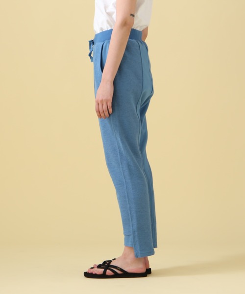 AVIREX(アヴィレックス)の「《WEB&DEPOT限定》SWITCHING SWEAT PANTS/ スウィッチング スウェットパンツ(スウェットパンツ・レディース・チャコールグレー/ブルー・FREE)」の6枚目の写真